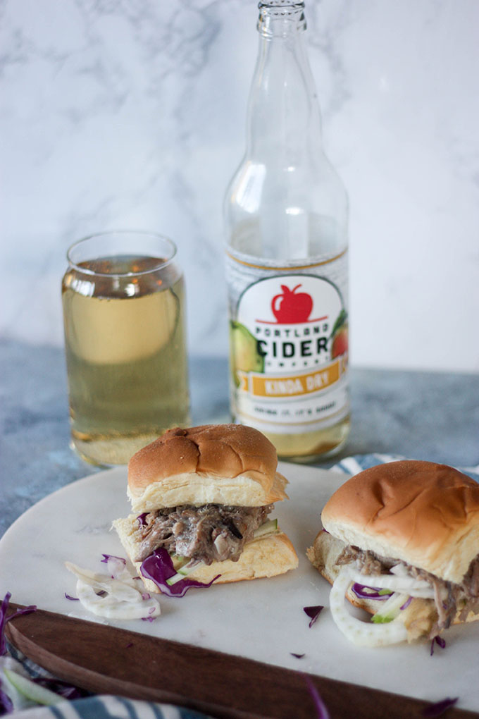 Apple Cider Pulled Pork Sliders www.thehomecookskitchen.com - the perfect app for a game day or party!