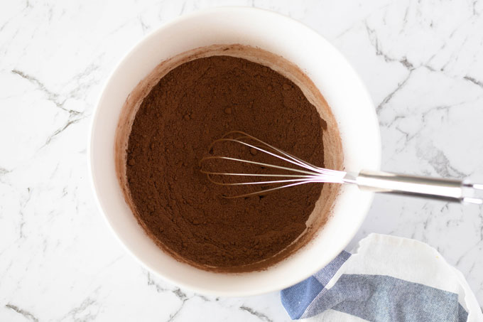 dry ingredients mixed in bowl