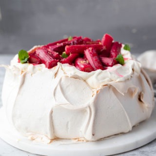 close up Christmas pavlova