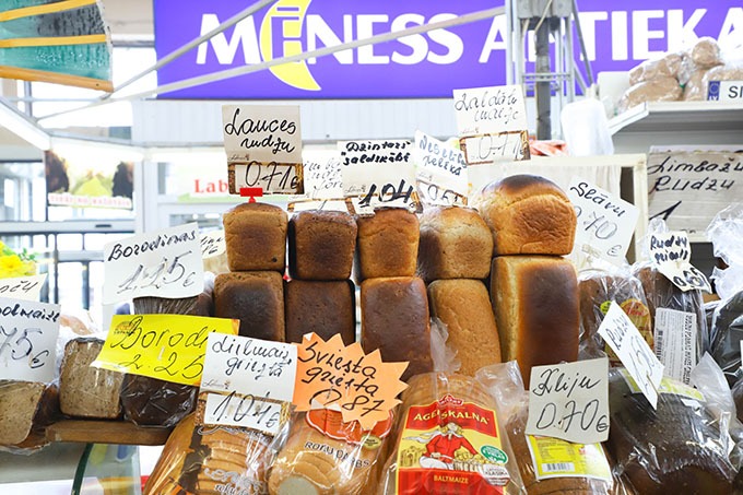 different types of bread found at the market