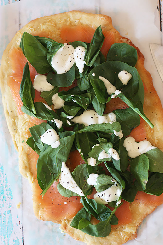 Smoked Salmon Pizza with spinach and sour cream www.thehomecookskitchen.com